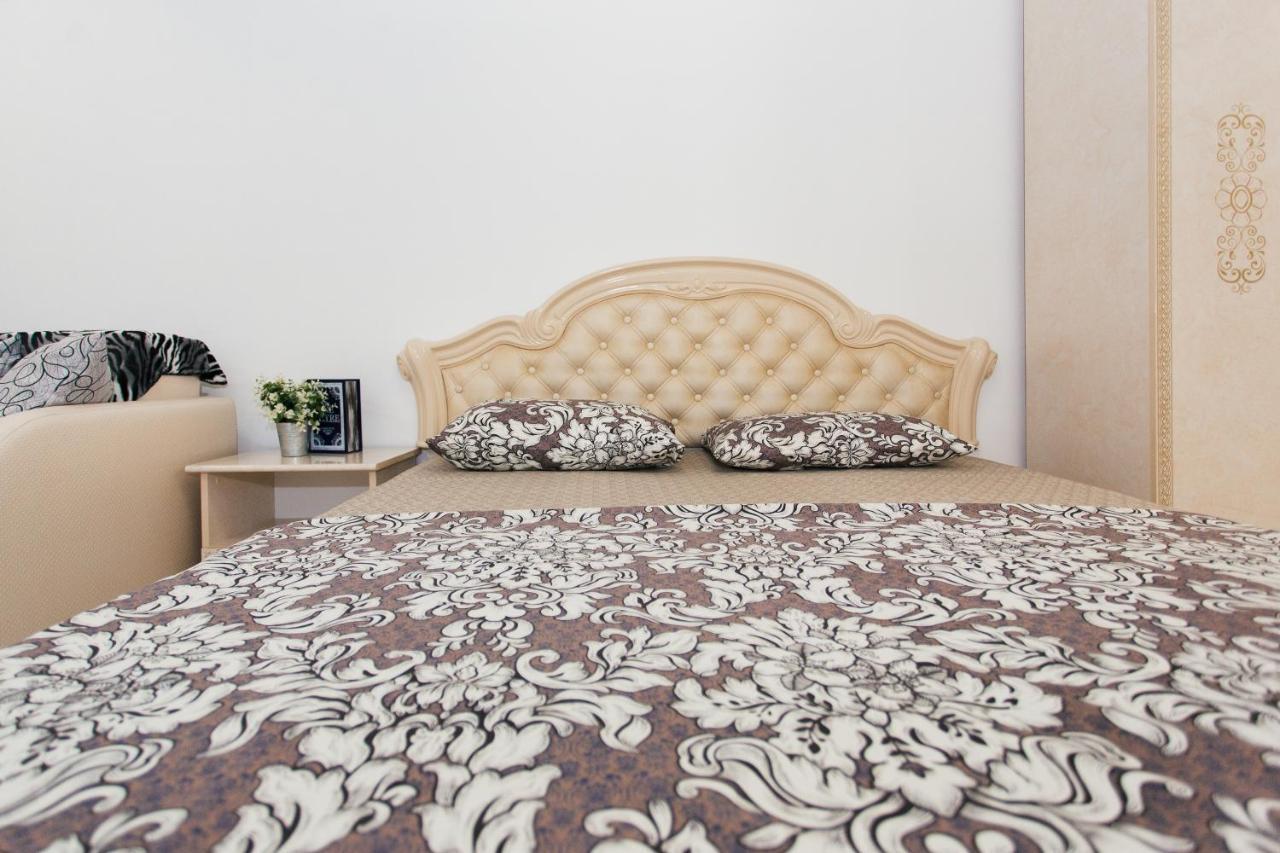 De LUXE Apartments Centr Illinskaya Sumy Eksteriør bilde