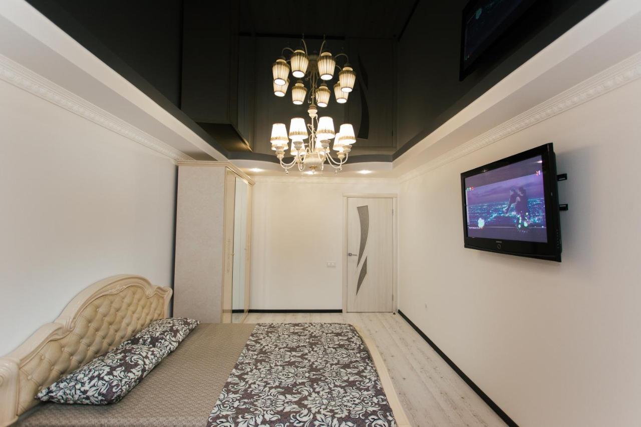 De LUXE Apartments Centr Illinskaya Sumy Eksteriør bilde