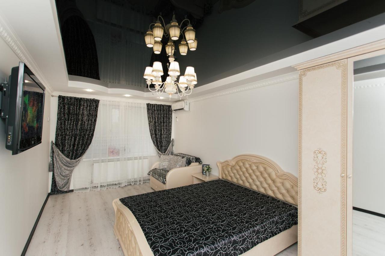 De LUXE Apartments Centr Illinskaya Sumy Eksteriør bilde