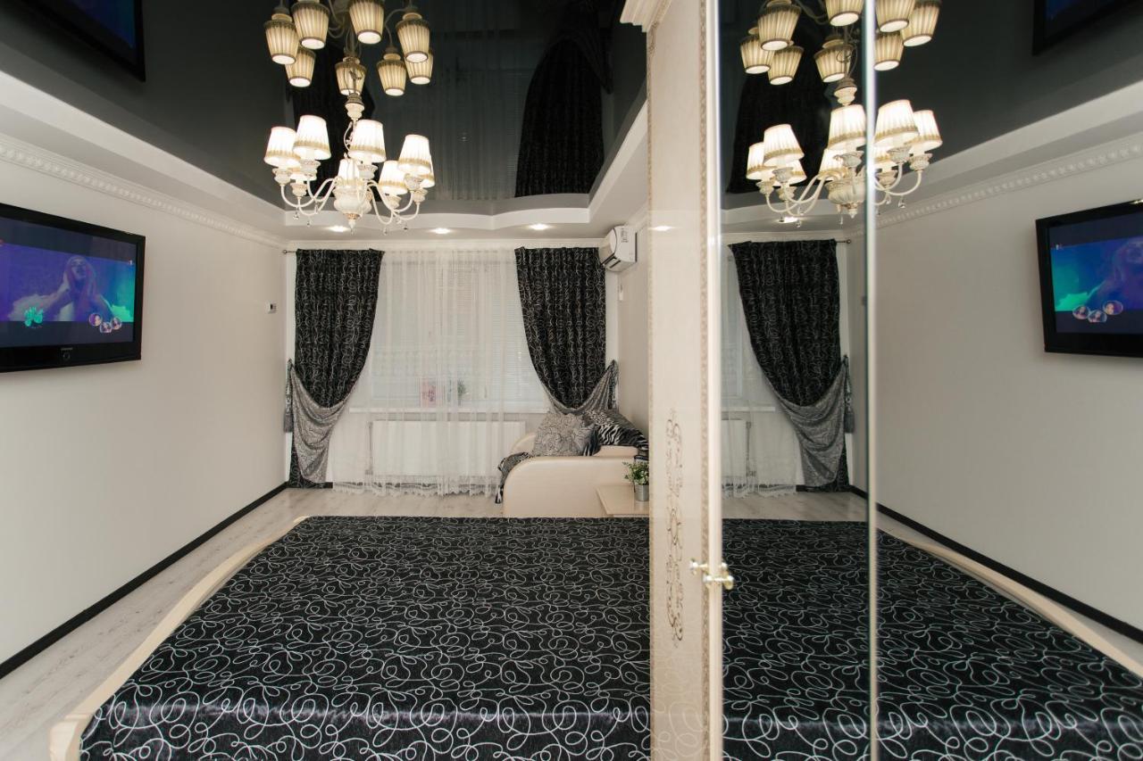 De LUXE Apartments Centr Illinskaya Sumy Eksteriør bilde