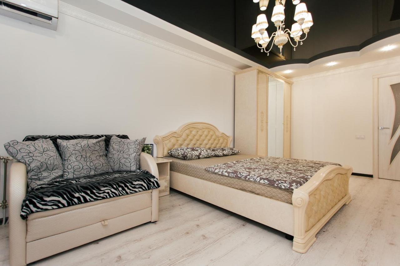 De LUXE Apartments Centr Illinskaya Sumy Eksteriør bilde